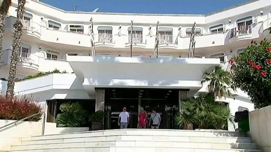 Ordenan el cierre de los dos hoteles que tenían 'pinchados' la luz y el gas en Lloret de Mar