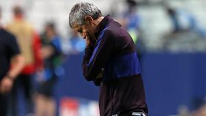 marcosl54500334 topshot   barcelona s spanish coach quique setien reacts dur200817101010