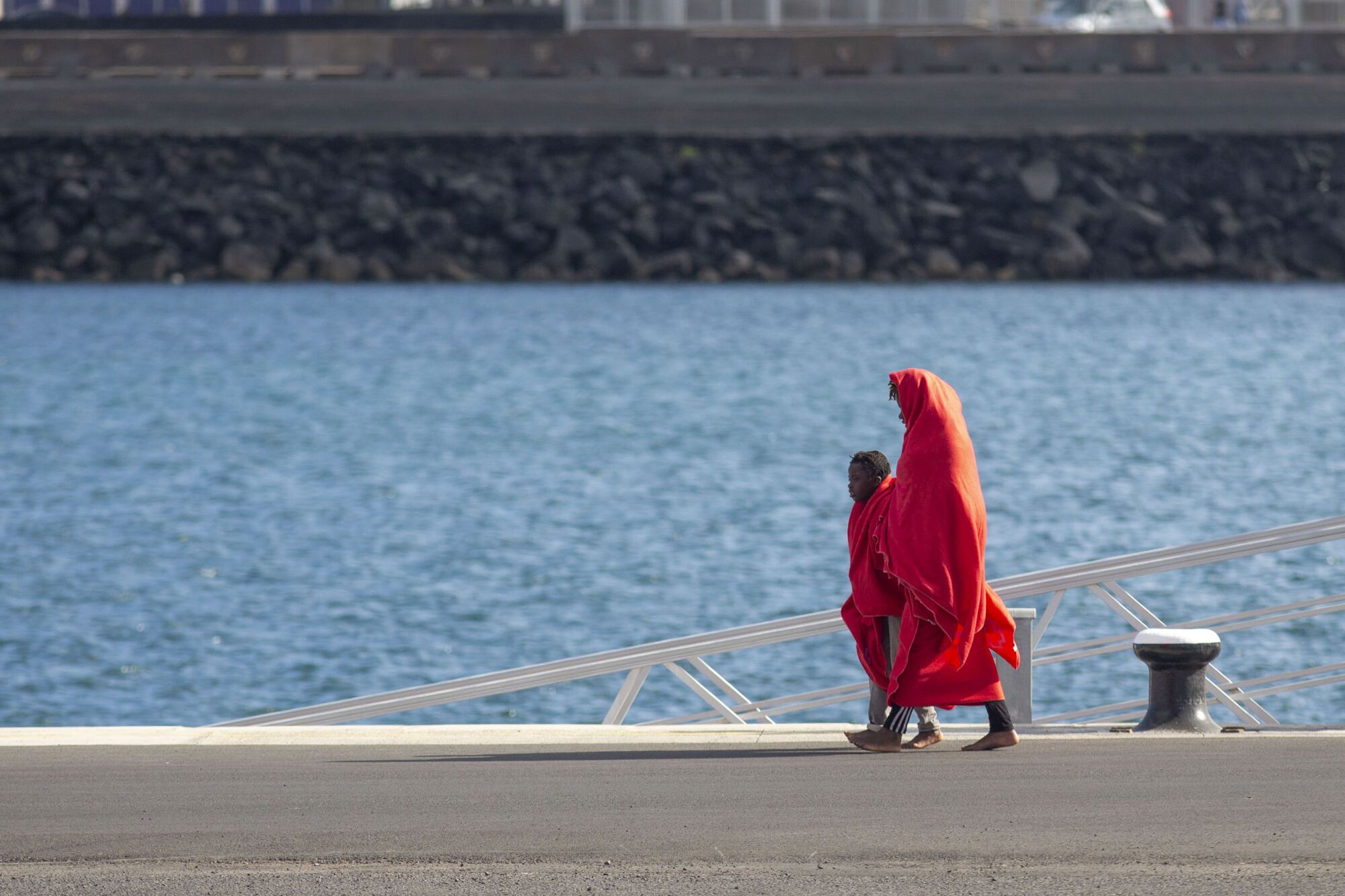 Salvamento Marítimo rescata a 60 migrantes cerca de Lanzarote el Día de Reyes