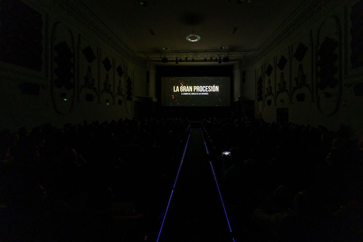 Estreno del documental en el cine Albéniz, en Málaga.
