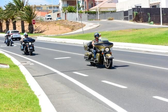 Los clubes de motero de Harley realizan un ...