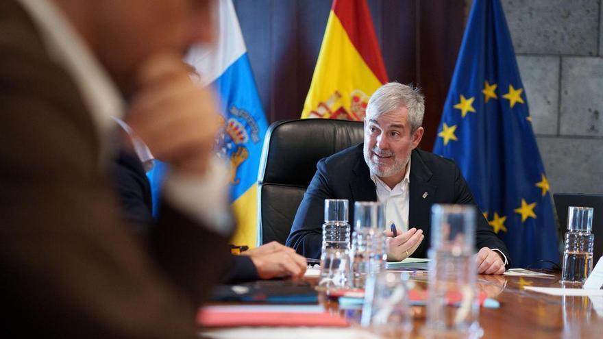 El presidente del Gobierno de Canarias, Fernando Clavijo: "El pueblo canario se merece respeto, transparencia y lealtad institucional"