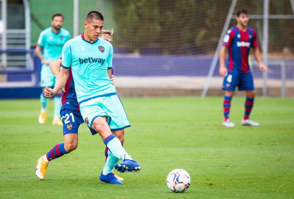 El Levante se entrena contra el Levante