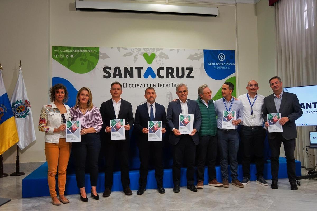 Presentación del proyecto Farmacias cardioprotegidas, en el Ayuntamiento de Santa Cruz.