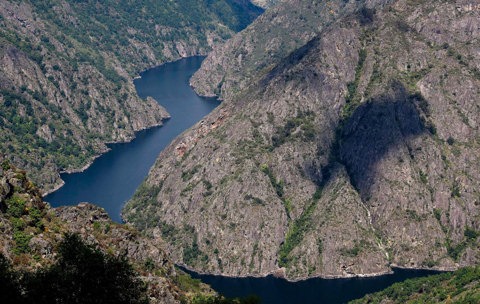 La magia de la Ribeira Sacra y los cañones del Sil, a vista de dron