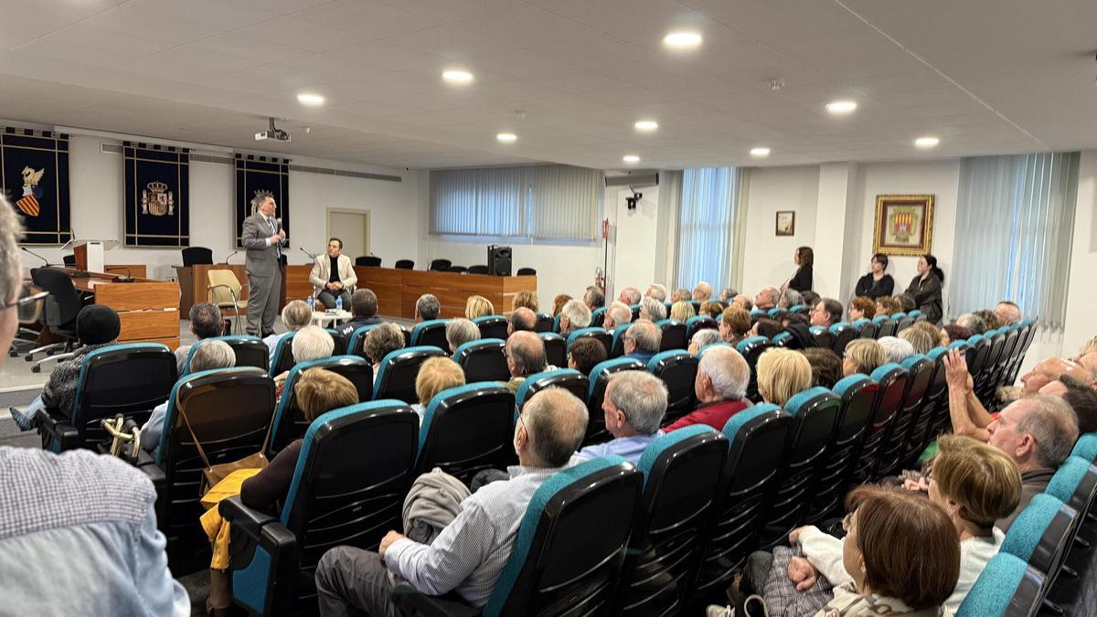 Bosch en la presentación de su libro en Canet.