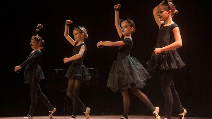 Fiesta de carnaval de la Escola de Música i Dansa de Formentera | CIF