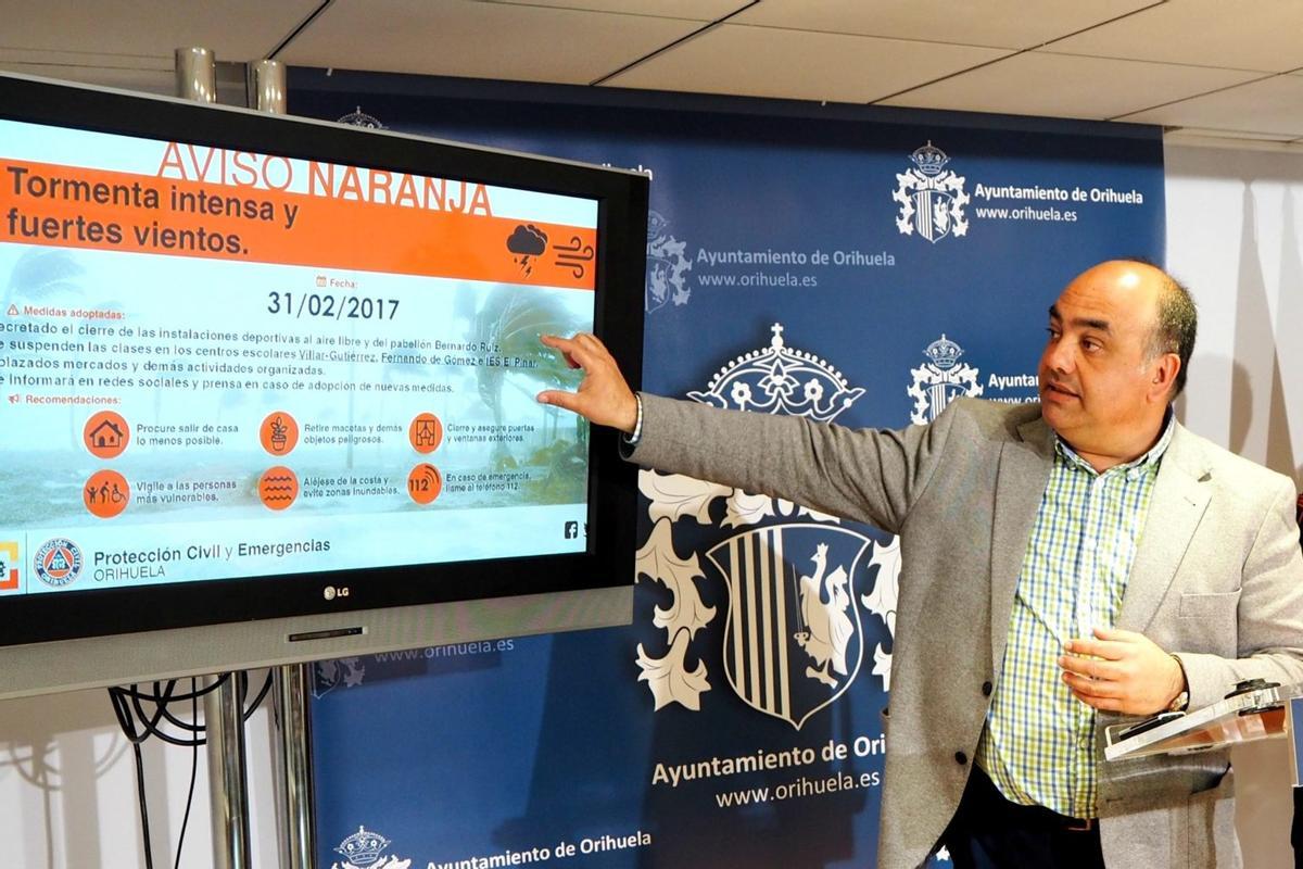 Víctor Valverde, concejal de Emergencias del Ayuntamiento de Orihuela.
