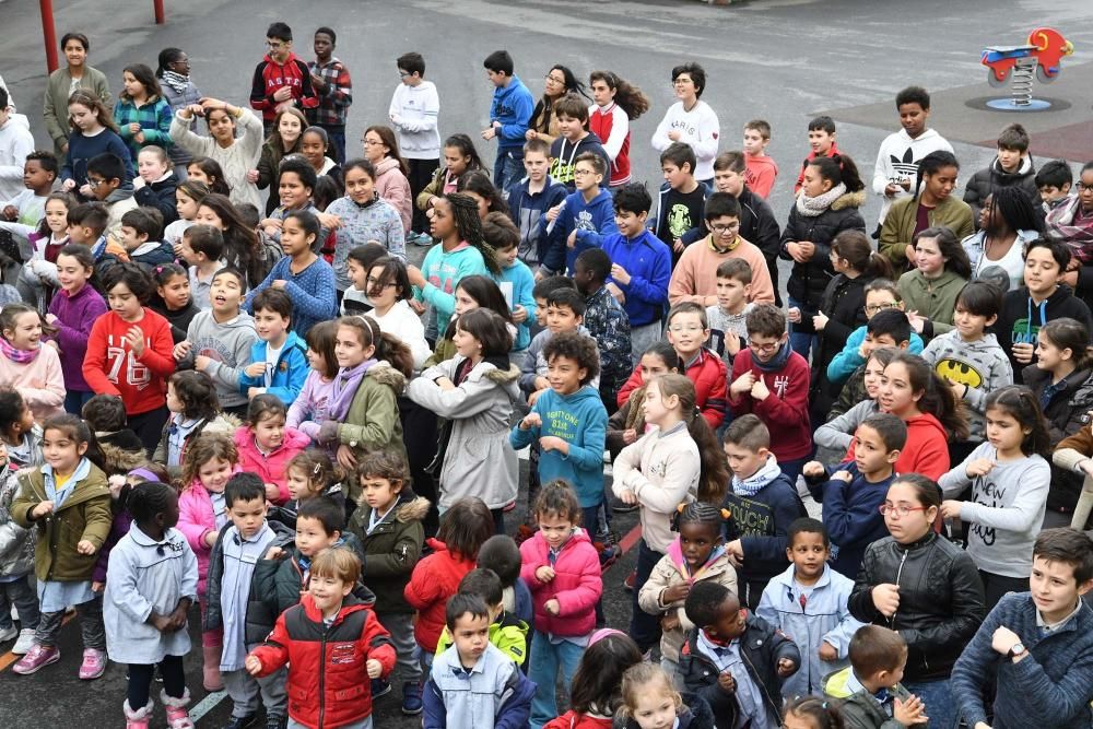 Día da Paz no colexio coruñés Raquel Camacho