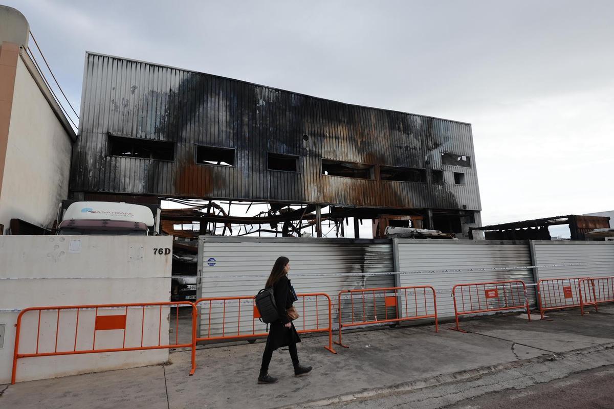 Imagen desde el exterior de la nave, un lugar de paso en la Ciudad del Transporte,