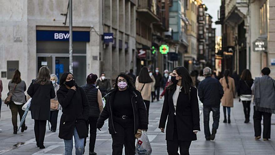 Viandantes por Santa Clara