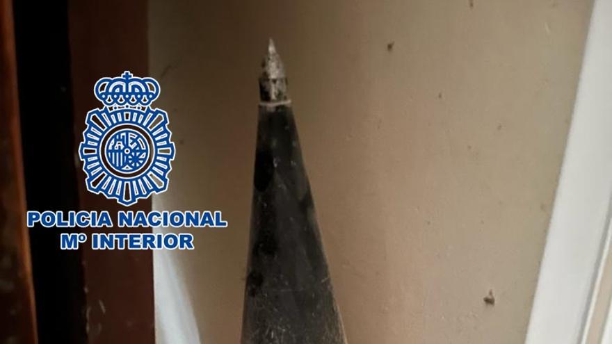 Cohete militar antitanque descubierto en una vivienda de La Palma