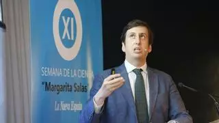 "El límite actual es el nervio óptico; es imposible trasplantarlo, como el cerebro", asegura el oftalmólogo Luis Fernández-Vega en la clausura de la XI Semana de la Ciencia