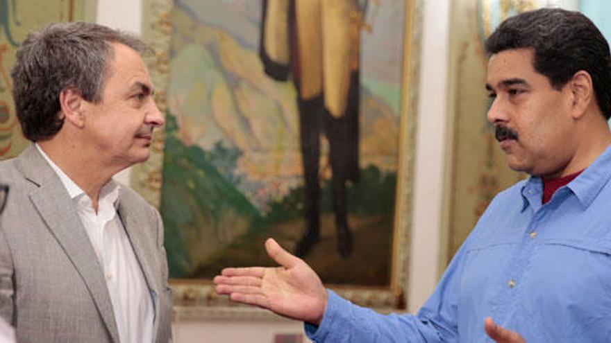 Zapatero aborda con Maduro el eventual diálogo con la oposición