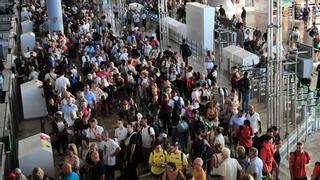 El aeropuerto Alicante-Elche vuelve a batir otro récord al alcanzar 1,5 millones de viajeros en octubre