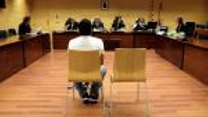 L&#039;acusat de violar l&#039;exdona declarant a l&#039;Audiència.