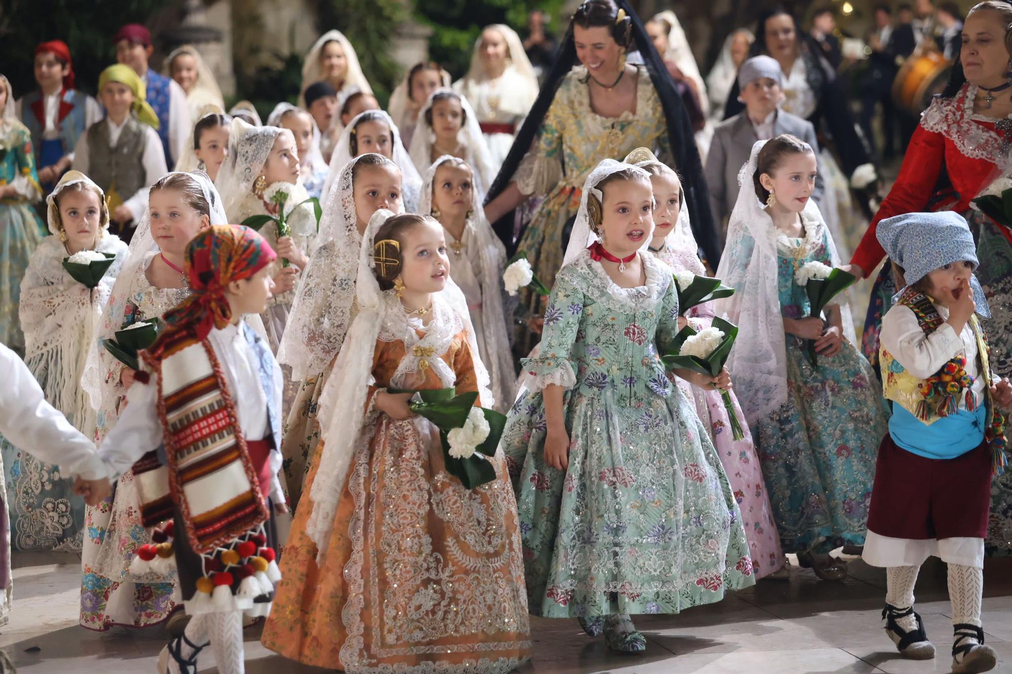 Búscate en el segundo día de la Ofrenda en la calle San Vicente entre las 21 y las 22 horas