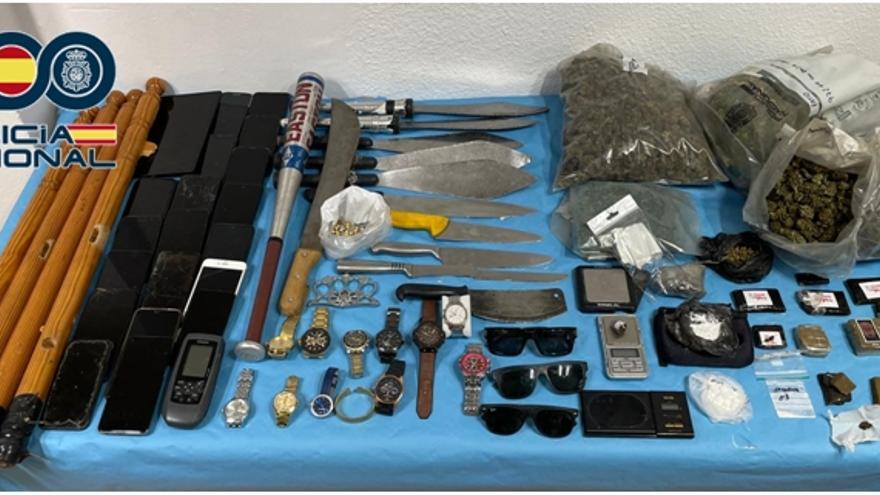 Los agentes de la Policía Nacional desmantelan un punto negro de venta de drogas en El Tablero