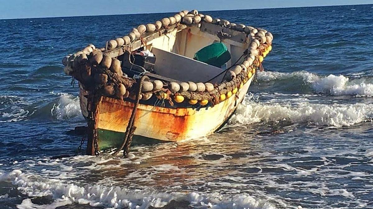 Bei den  „pateras“ handelt es sich fast immer um Boote, die nicht für „alta mar“  (hohe See) geeignet sind.