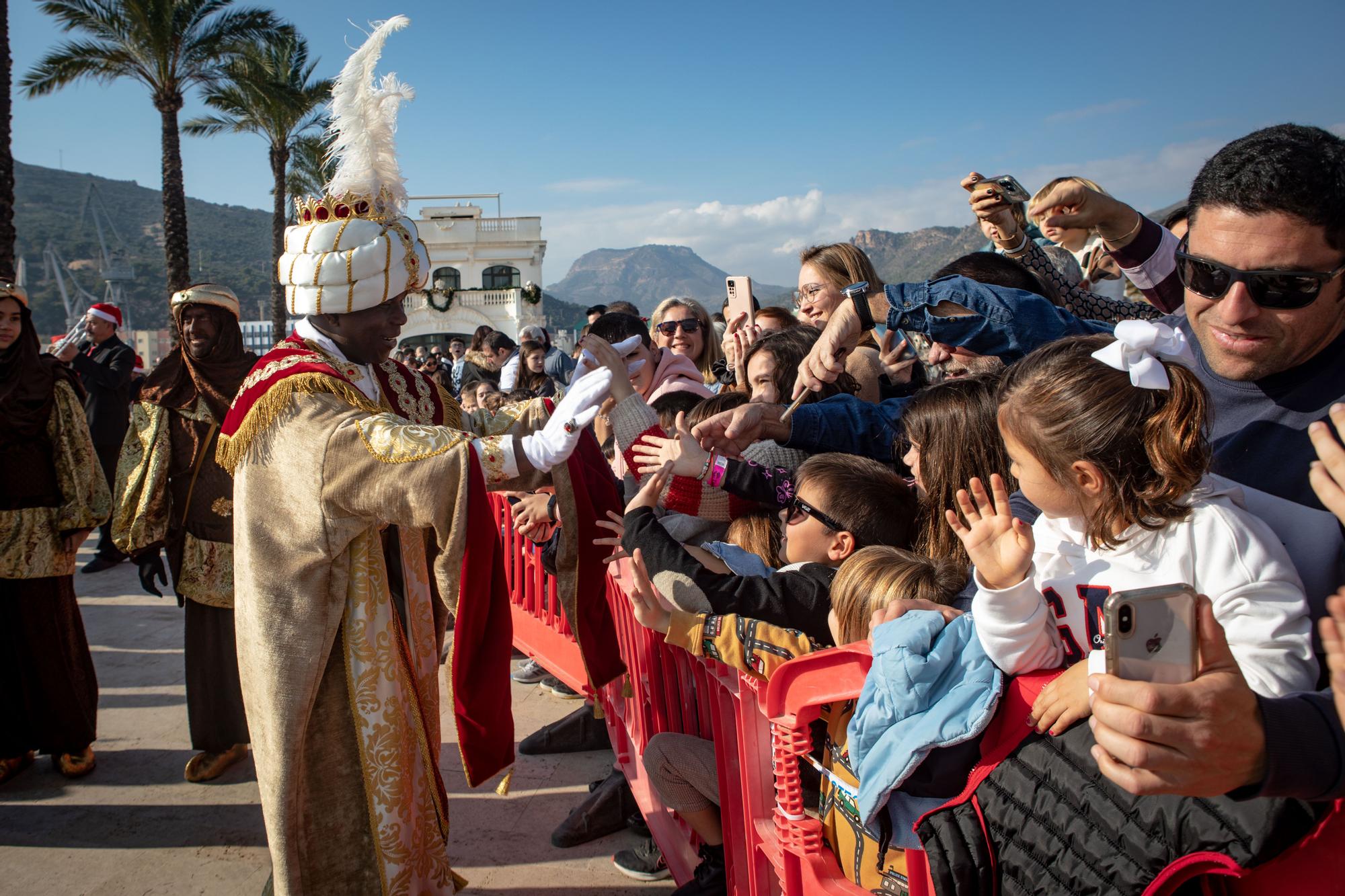 Los Reyes Magos desembarcan en Cartagena