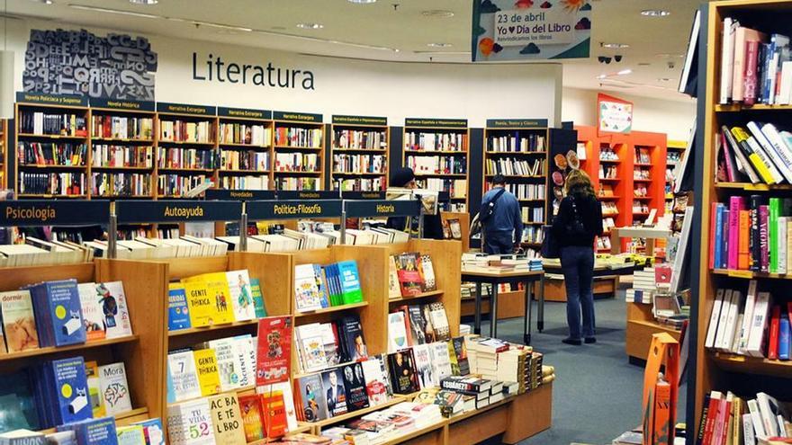 La tienda Casa del libro ubicada en el centro comercial Espacio Mediterráneo de Cartagena.