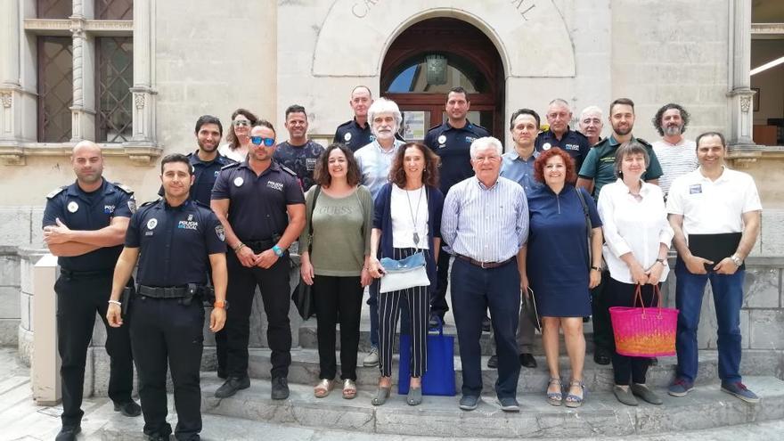 Autoridades, policÃ­as tutores y cargos del Govern han presentado hoy el dispositivo de seguridad con motivo de la fiesta.