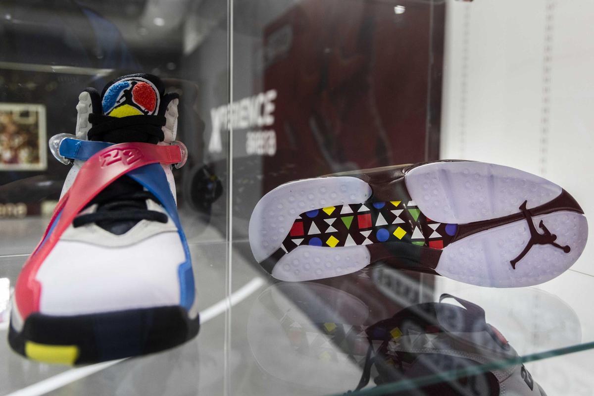 Michael Jordan aterriza en València