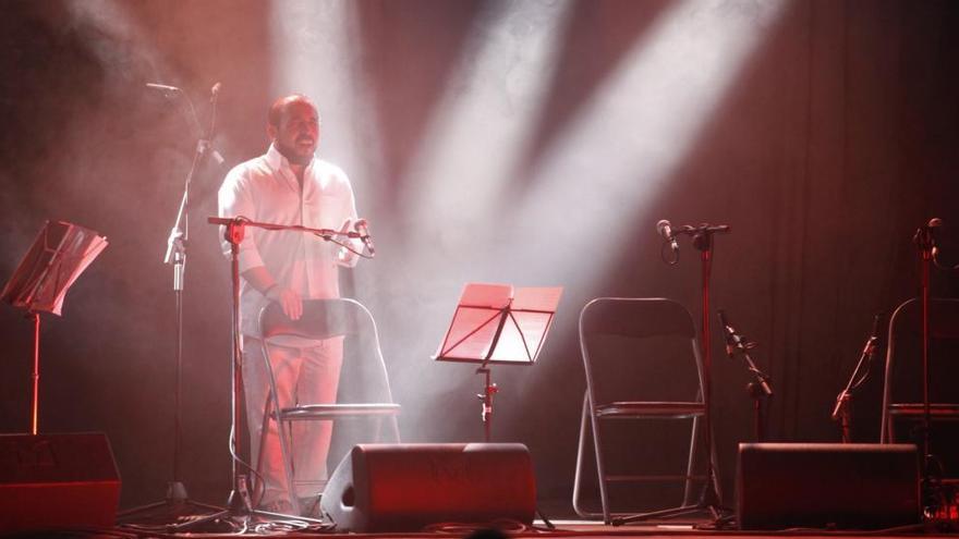 Francis Ligero en un concierto en Gijón