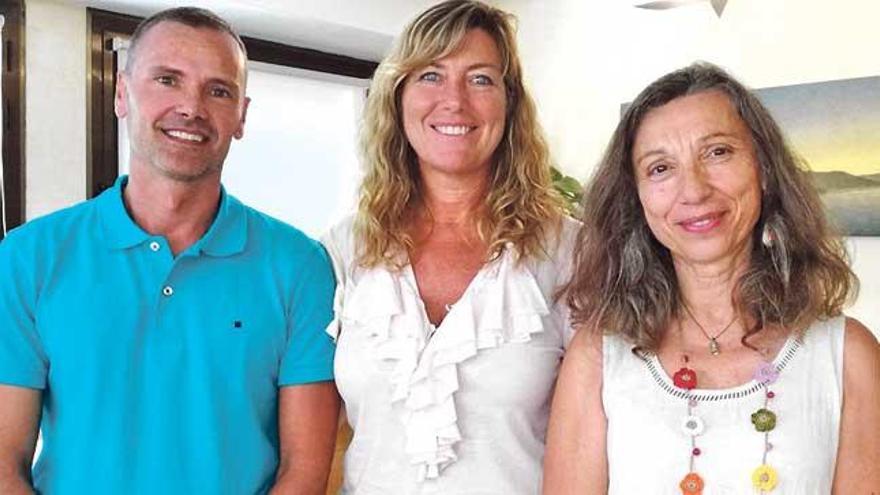 Benito Prósper, Patricia Gómez y Rosa María Hernández.