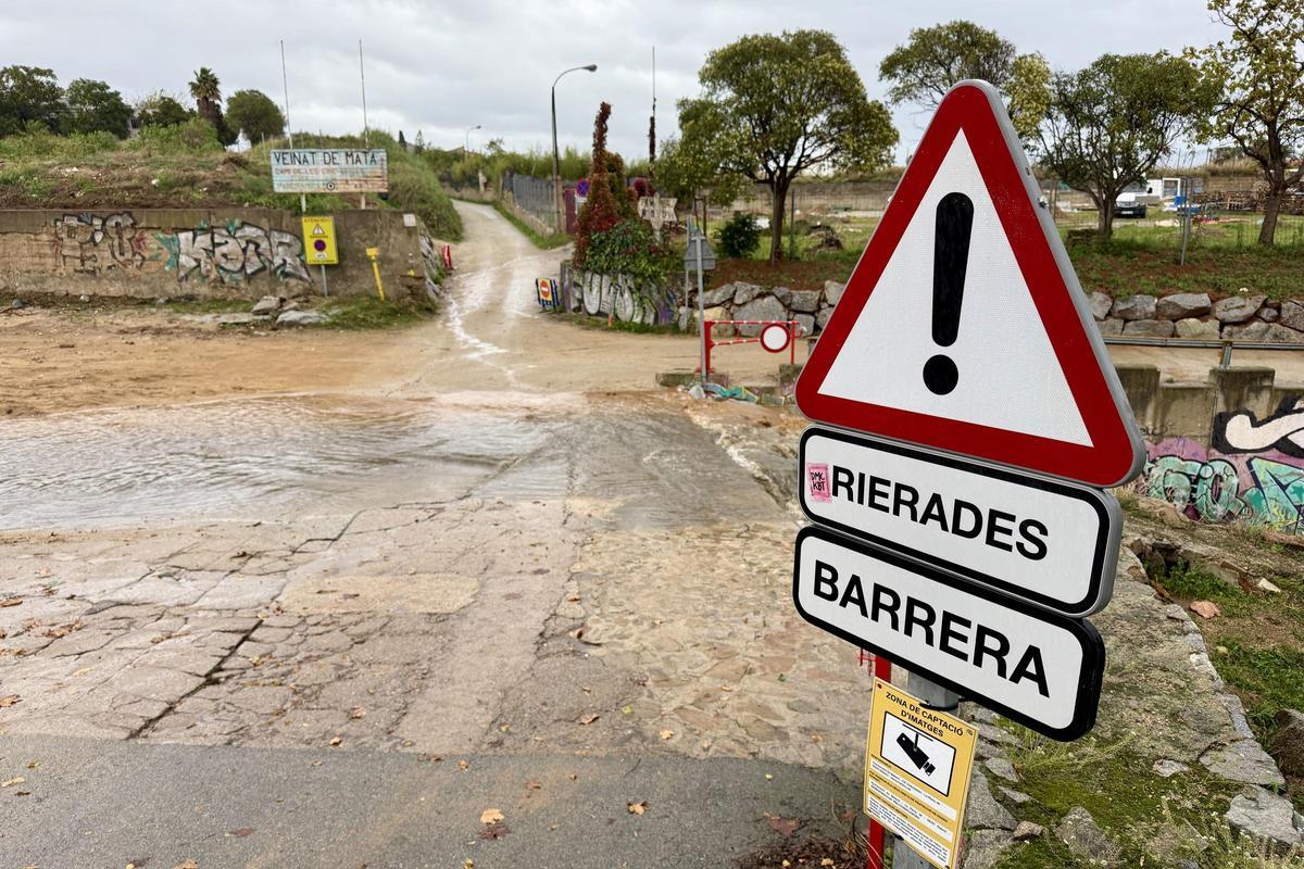 Avís de rierades a la riera de Sant Simó de Mataró