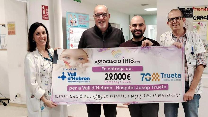 L'Associació Iris fa una donació destinada a accions formatives a Pediatria del Trueta