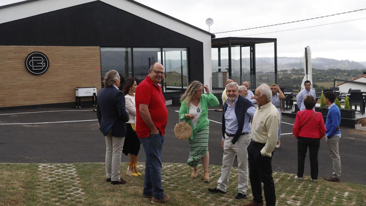 Porceyo estrena unos apartamentos turísticos en una vieja cuadra | MARCOS LEÓN