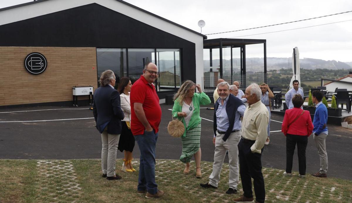 Porceyo estrena unos apartamentos turísticos en una vieja cuadra | MARCOS LEÓN
