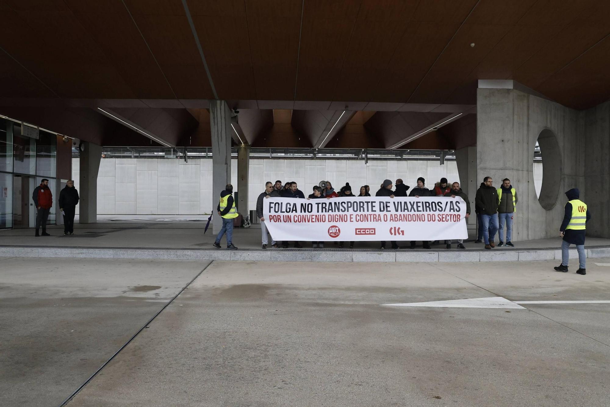 Así está siendo el segundo día de huelga de buses en Santiago