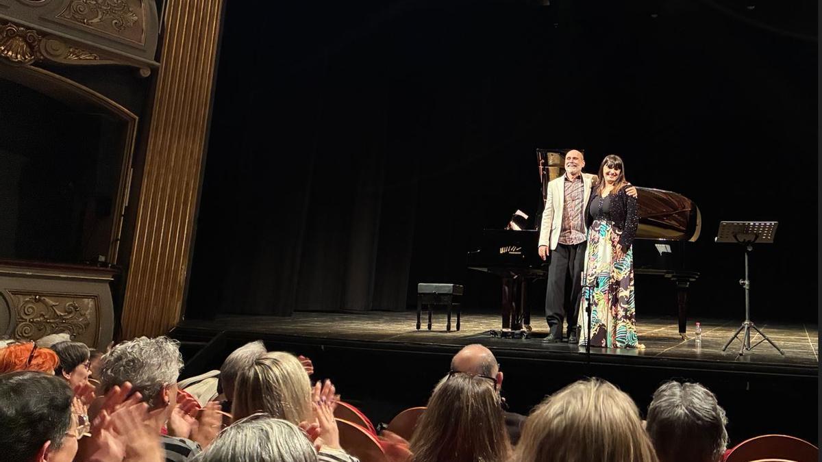 El pianista Francisco Poyato i la mezzosoprano Marta Valero, diumenge al Conservatori de Manresa