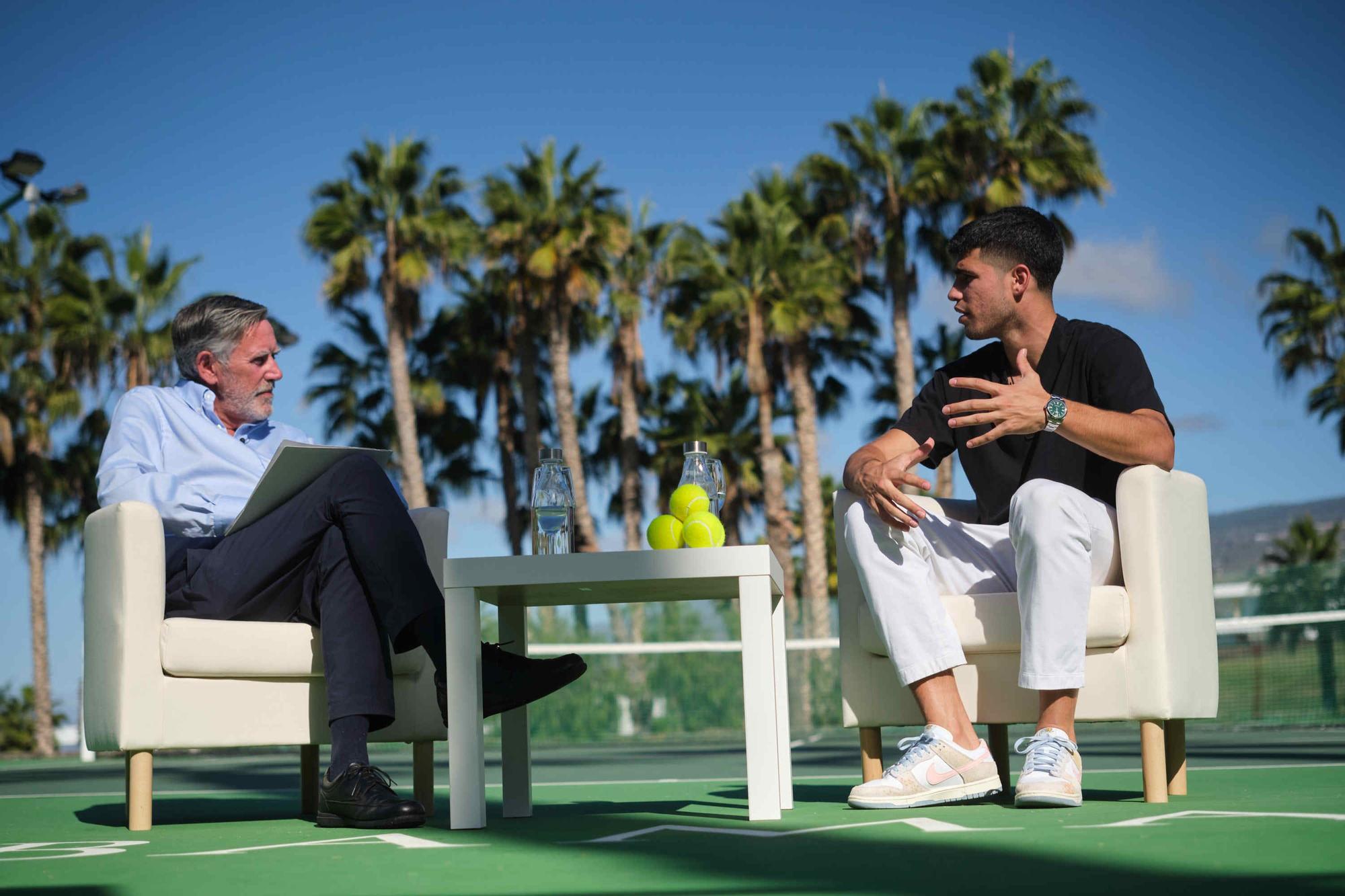 El tenista Carlos Alcaraz descansa en Tenerife