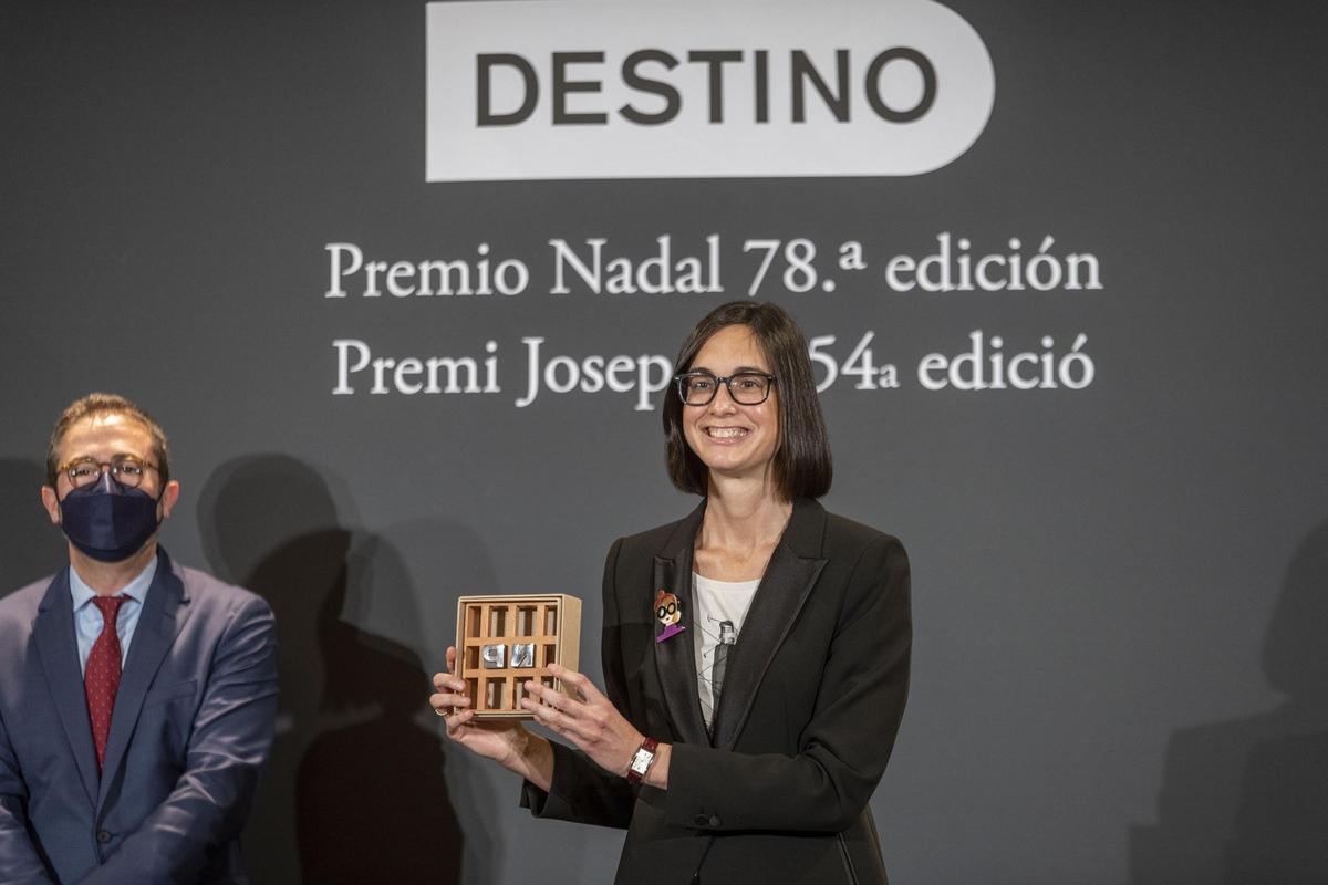 Inés Martín Rodrigo, la noche en la que ganó el Premio Nadal, en 2022.