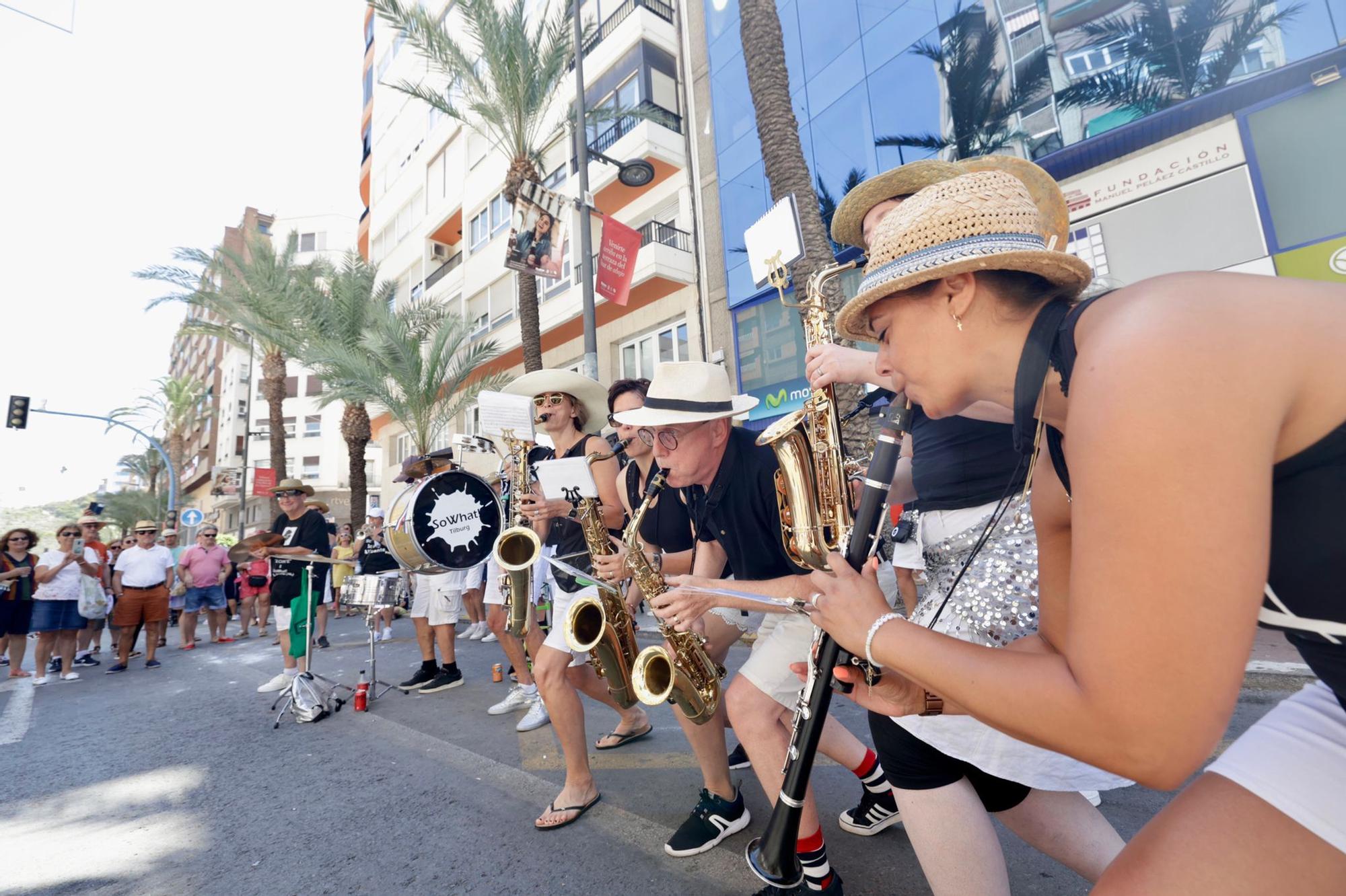 Las mejores imágenes de la mascletà del jueves en Luceros