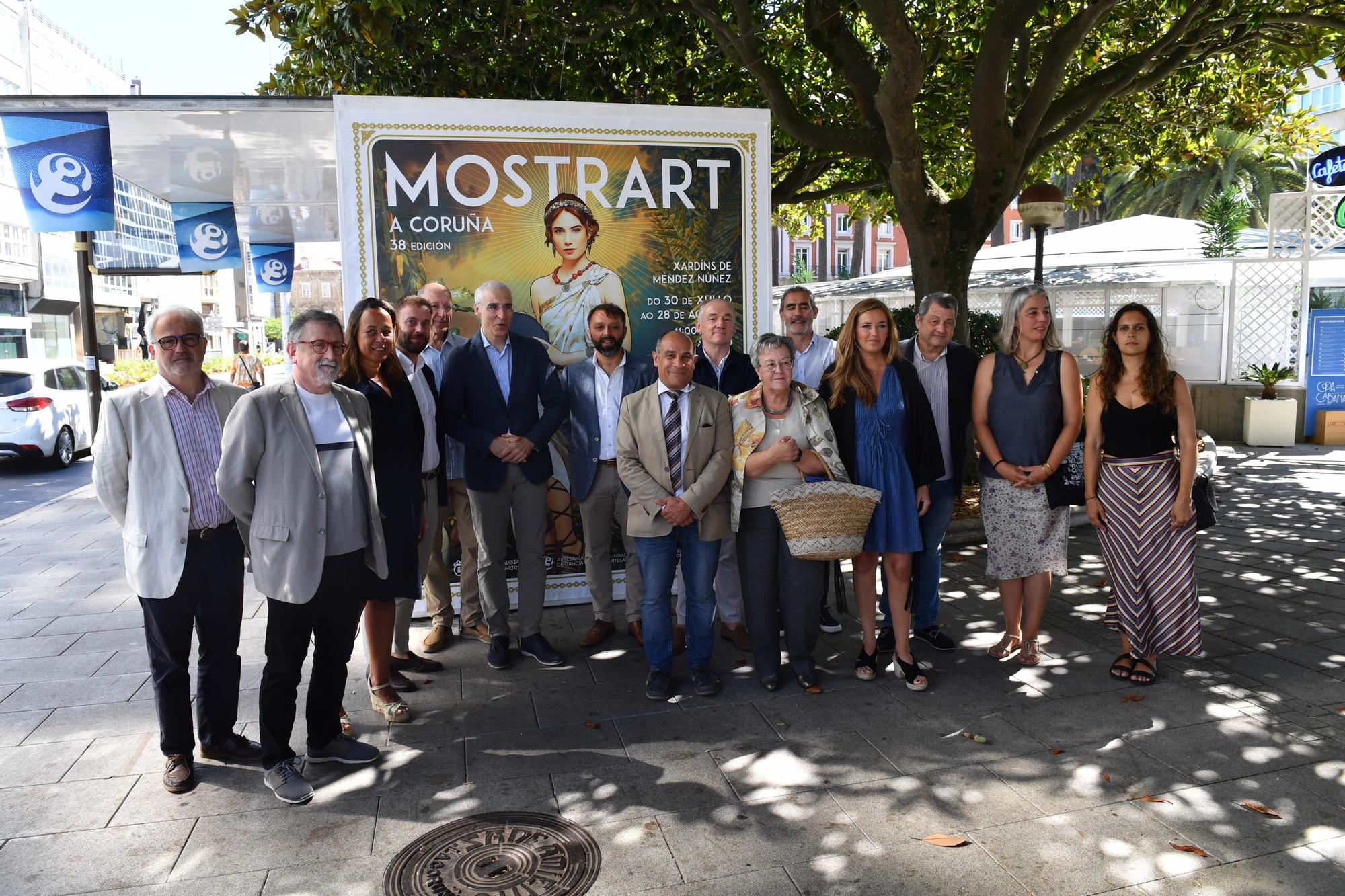 Inauguración de la feria de artesanía Mostrart en A Coruña