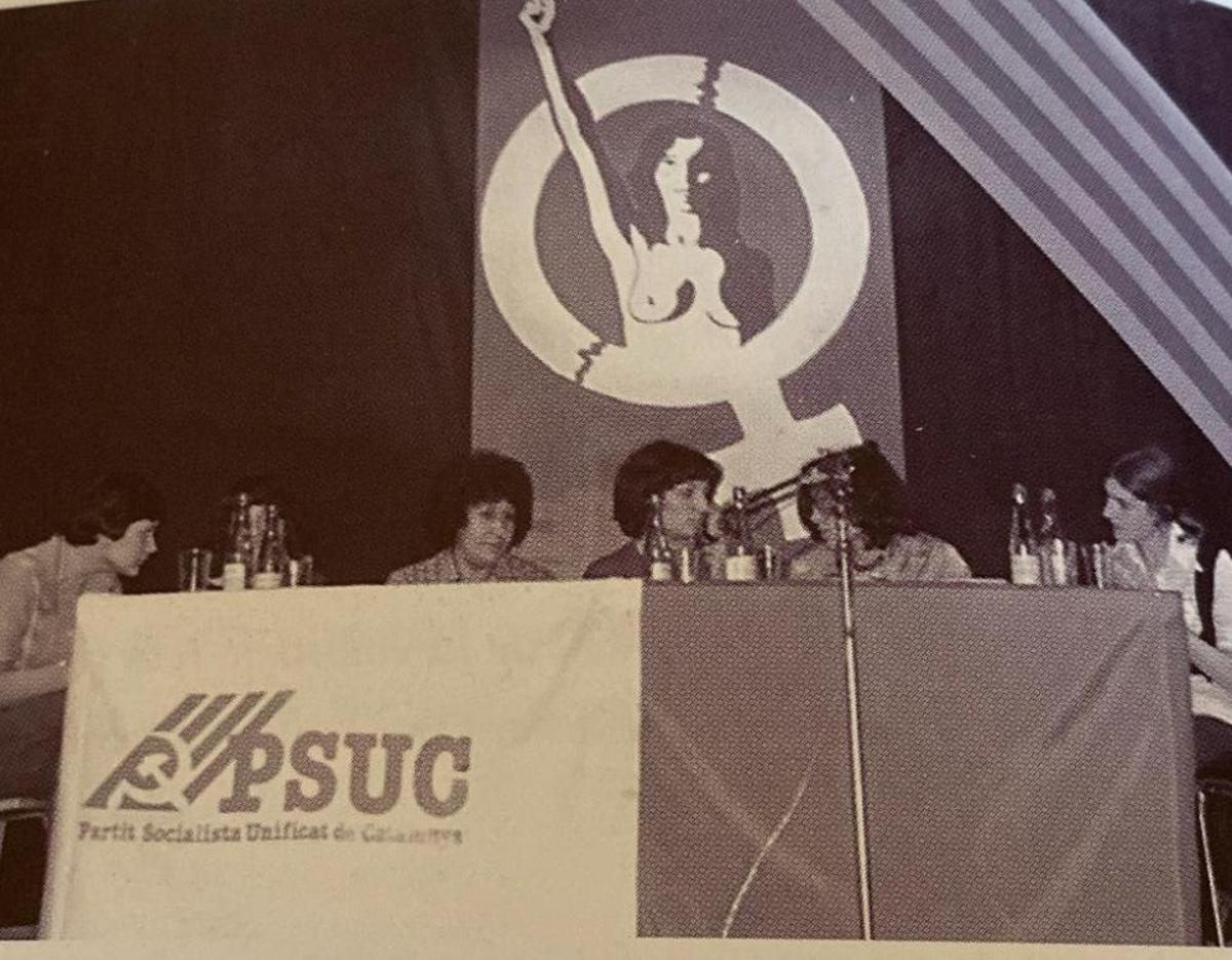 Primer míting feminista del PSUC a Manresa, amb Conxa Comas, Montserrat Margarit, Rosario Ramos, Dolors Muñoz, Maria Dolors Calvet i Isabel Martínez