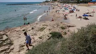 Muere ahogado un hombre de 70 años en la playa de Ibersol de Vilanova i la Geltrú