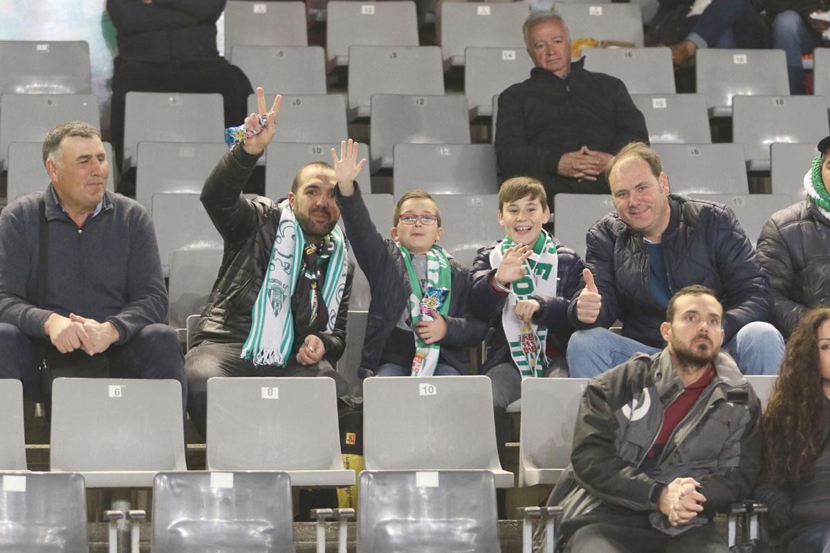 La afición blanquiverde en el Córdoba-Granada