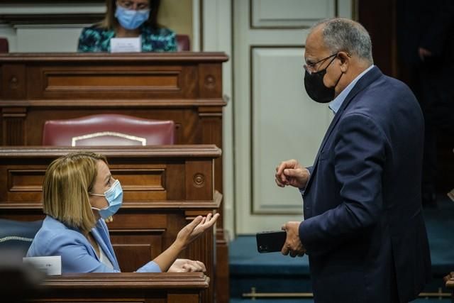 Segunda jornada del pleno en el Parlamento de Canarias