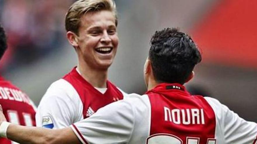 El jugador del Ajax Appie Nouri despierta del coma casi tres años después