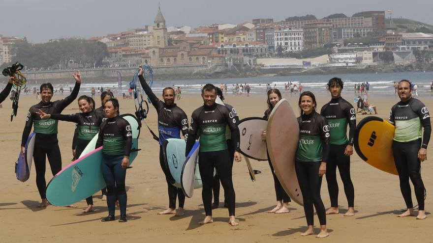 Los surfistas piden ampliar espacio en San Lorenzo: "Es un deporte en auge" - Vimarsana News