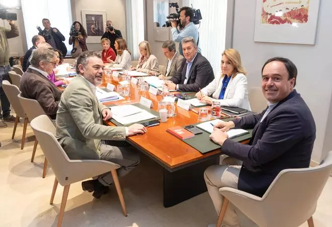 El Consell se reúne en Alicante para declarar la romería de la Santa Faz como BIC