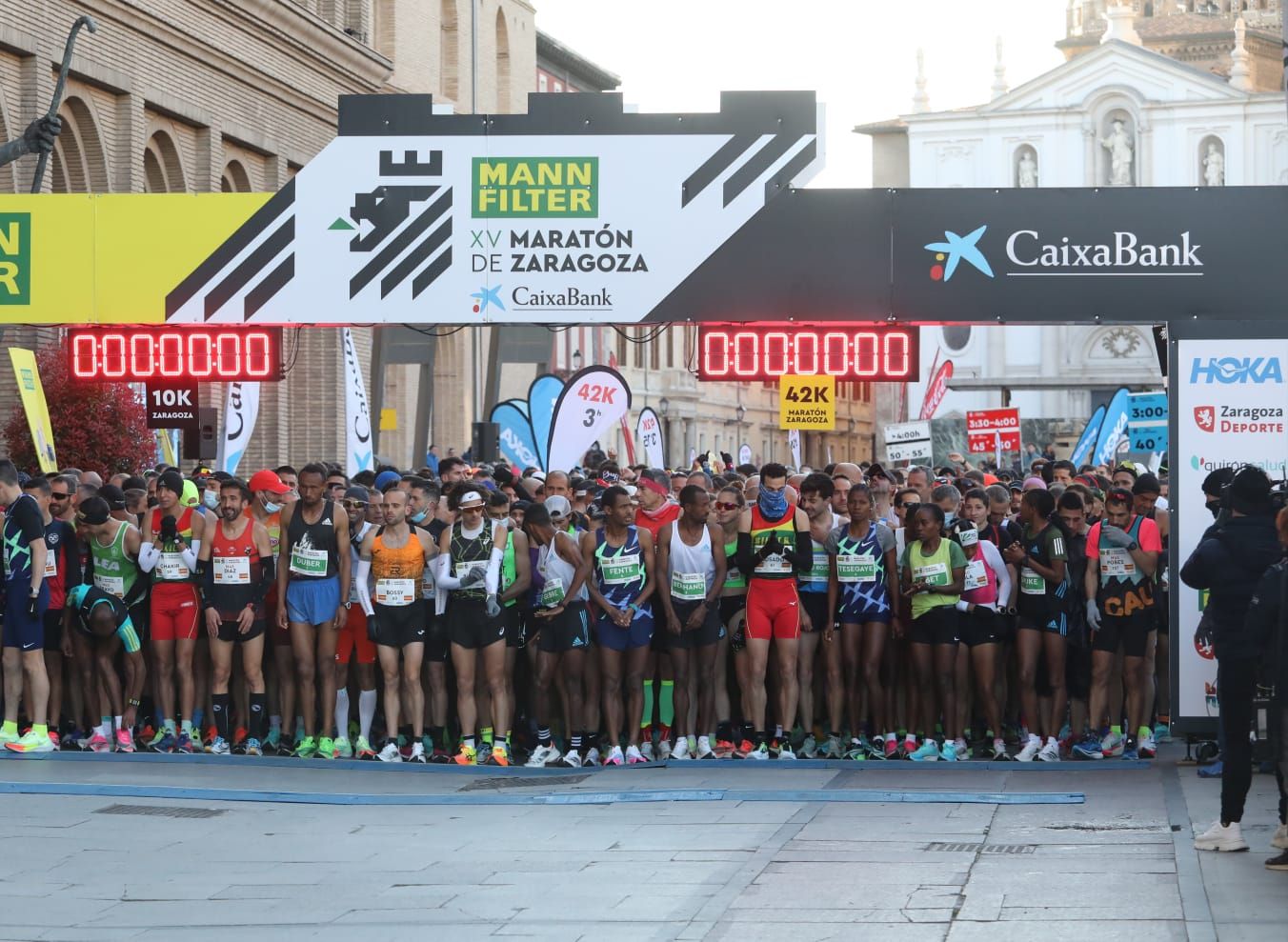 Fotos del maratón de Zaragoza 2022: Búscate en nuestras imágenes