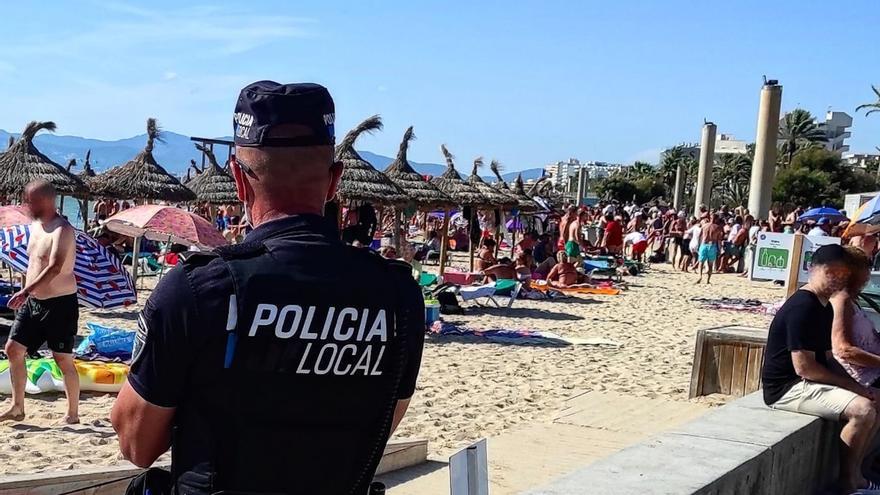 Detenido un hombre por robar teléfonos móviles en la Platja de Palma