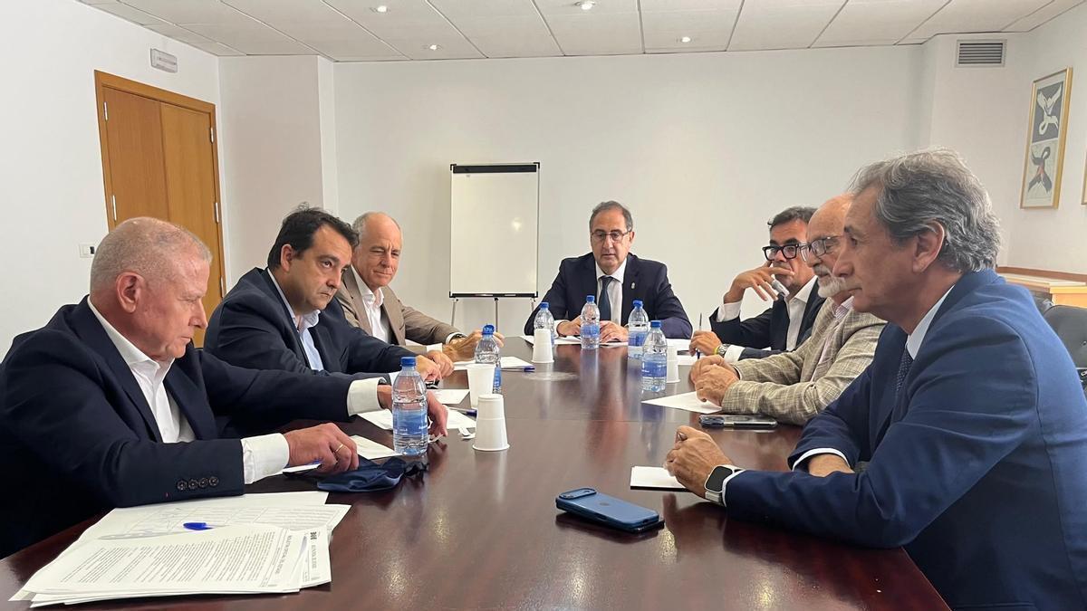 Luis Padrón asume la presidencia del Consejo General de Cámaras Canarias