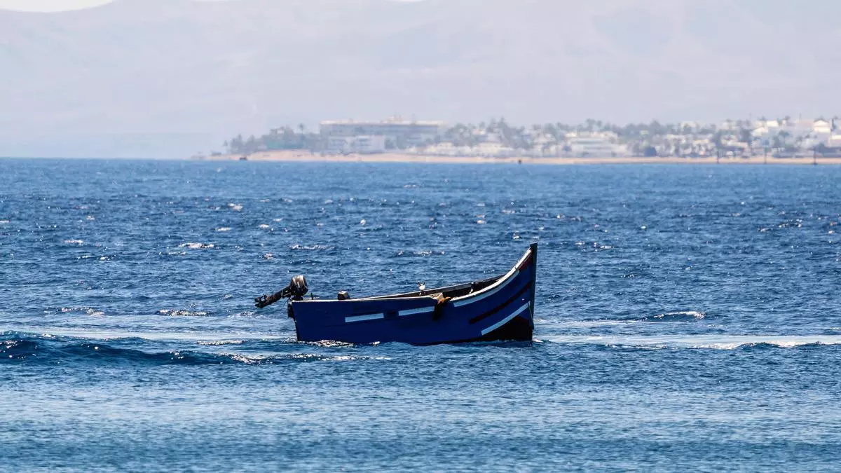 Interceptan una patera con nueve personas a bordo en Mazarrón
